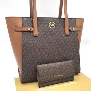 Michael Kors Carmen Large Tote Bag& Trifold Wallet Brown